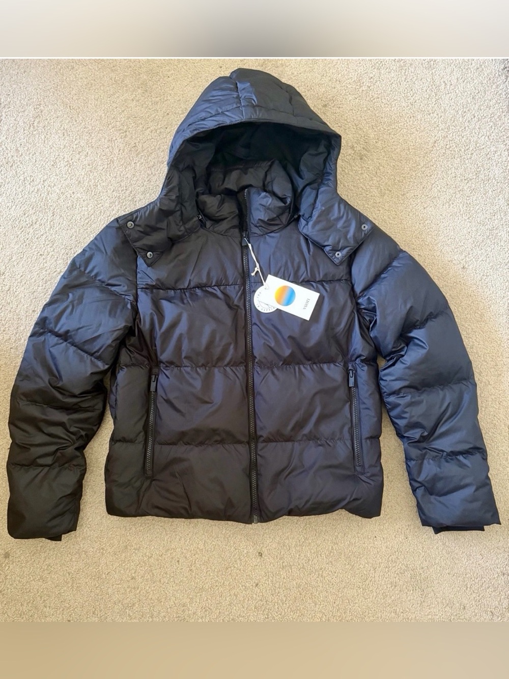 NWT Vuori Alta Down Jacket Puffer  * Black Medium